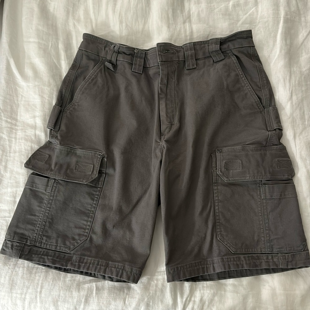 Men’s Duluth Trading Co Flex Fire Hose 10” Cargo Shorts - Charcoal Gray